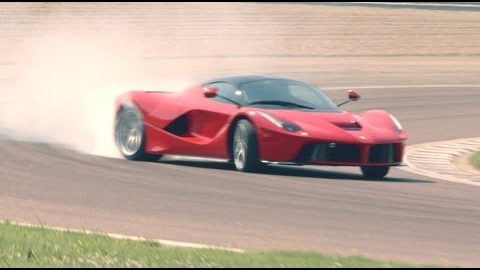 Ferrari LaFerrari (2014) CAR video review