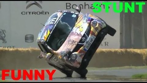 FUNNY Video Car Race: Nissan Juke STUNT ...  only 2 Tyres !!!!!