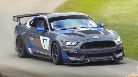Ford Mustang GT4 Race Car: Cross-Plane 5.2 V8 Sound, Accelerations & Burnouts!