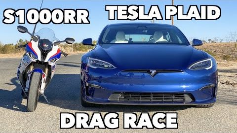 Tesla Model S Plaid vs BMW S1000RR: DRAG RACE