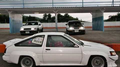 Toyota Corolla levin Trueno AE86 photo video