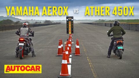 Drag Race: Yamaha Aerox 155 vs Ather 450X - Petrol vs electric! | Autocar India