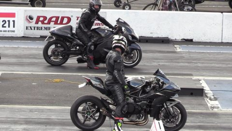 H2 Ninja vs Hayabusa - motorcycles drag racing