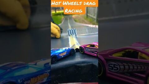 Hot Wheels Drag Racing | Corvette C7 Vs. Asphalt Assault #hotwheels #diecastracing #metalracers