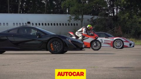 McLaren P1 vs. Porsche 918 Spyder vs. Ducati 1199 Superleggera - drag race
