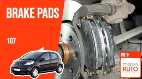 How to replace the front brake pads Peugeot 107 🚗
