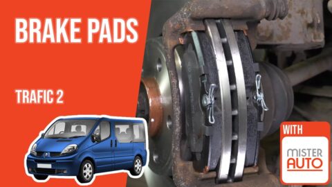How to replace the front brake pads Trafic 2 🚗