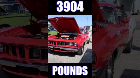 71 Plymouth Cuda annihilates 4 door Corvette | CARS AND ZEBRAS | STOCK DRAG RACE