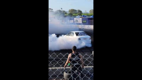 VT2FRY LS Holden Commodore ripping up the pad at Sugar City Burnouts