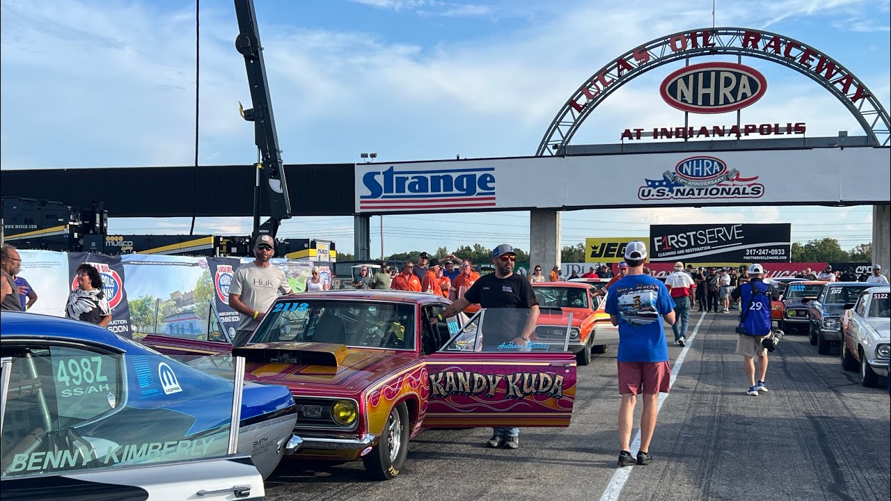 Q 1 Sox & Martin Hemi Challenge @ Indy U S Nationals #nhra ￼