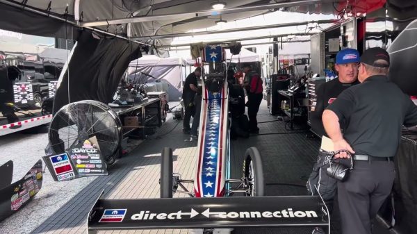 NHRA U S Nationals walking the pits with Mike 😎👍#nhra #drag-racing